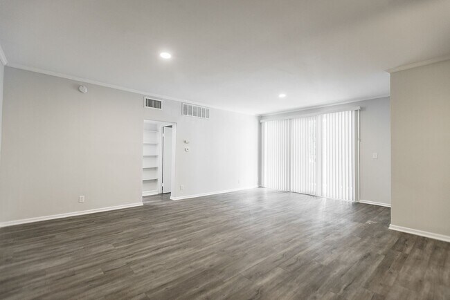 Foto del interior - 1865 N Fuller Apartments