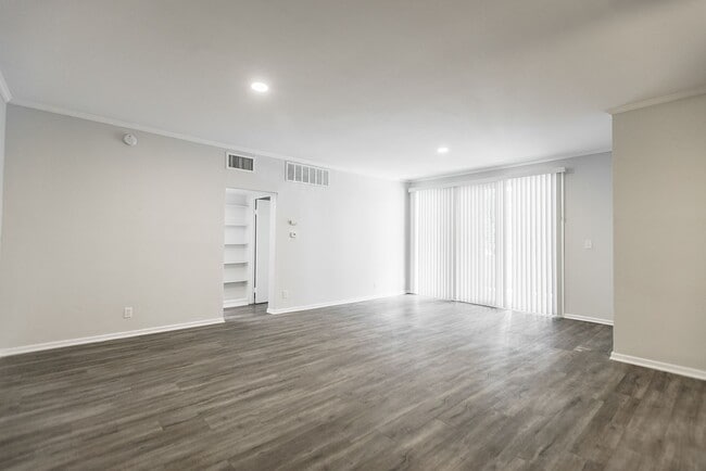 Interior Photo - 1865 N Fuller Apartments