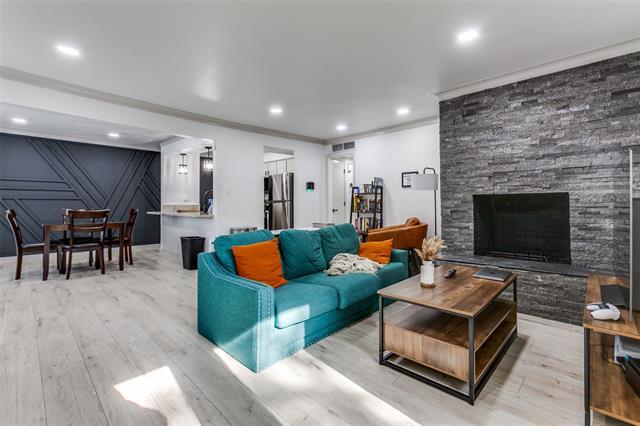 Foto principal - 5937 E University Blvd