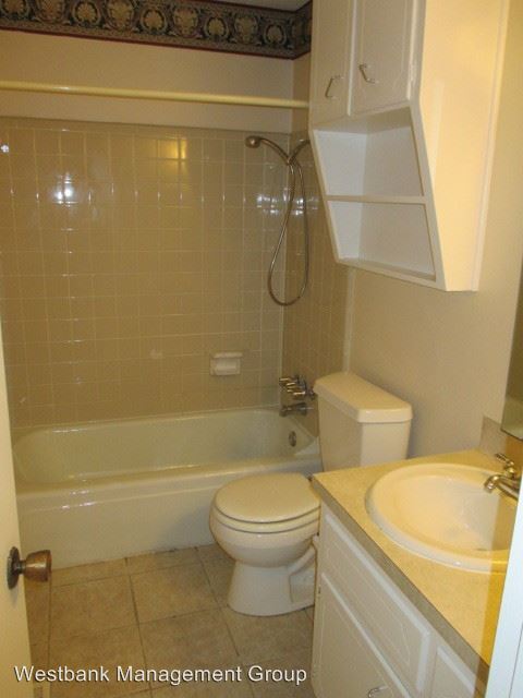 Building Photo - 3515 Greystone Dr