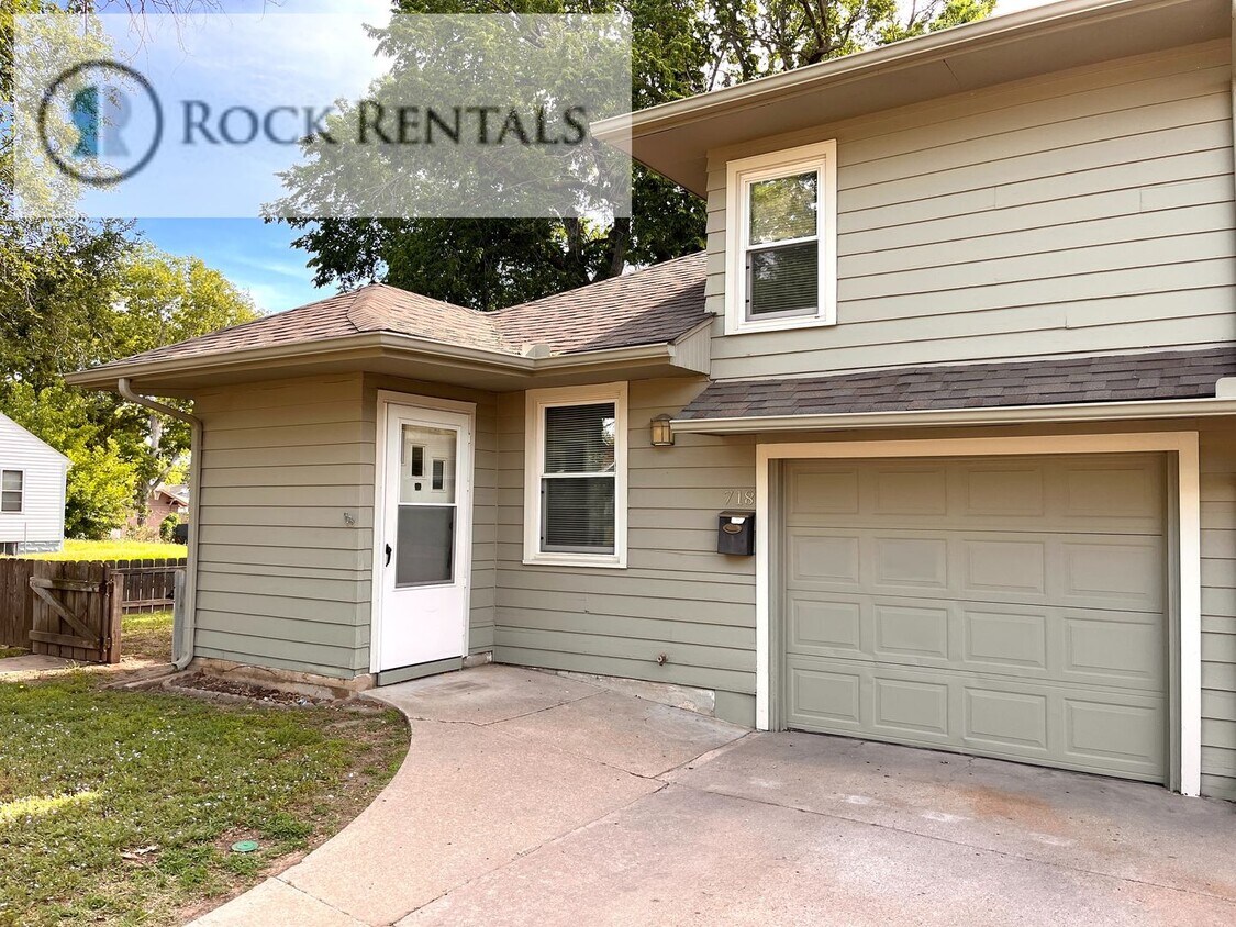 Foto principal - 718 N Poplar St