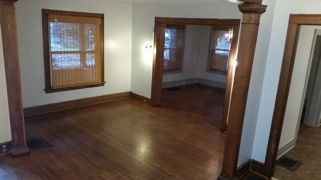 Building Photo - 333 Meigs St