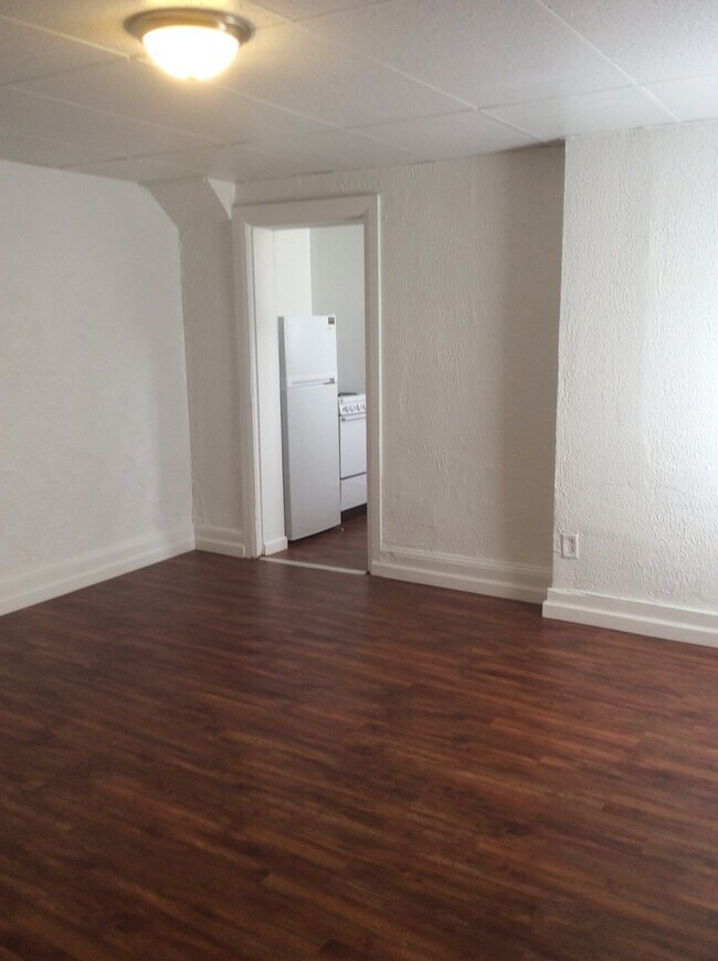 Foto del edificio - 1st Floor Efficiency Near Downtown - York ...