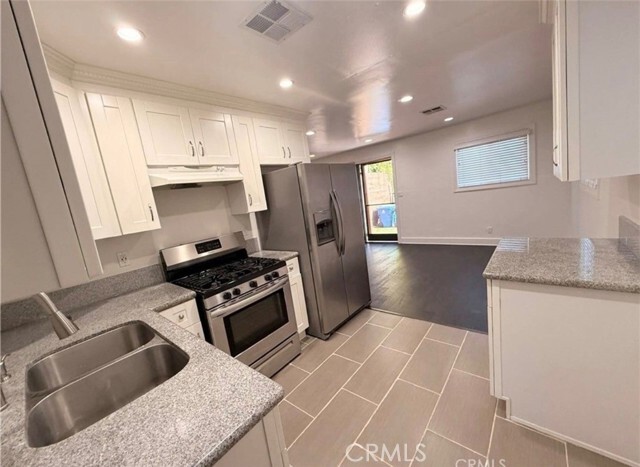 Foto del edificio - 4563 Lexington Ave