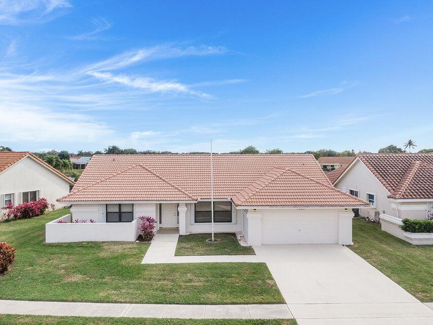 Foto principal - 9525 El Clair Ranch Rd