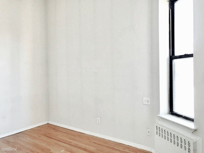Building Photo - 338 Broadway