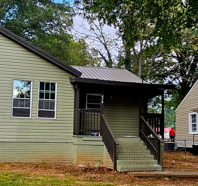 Building Photo - 415 Lapsley Ave