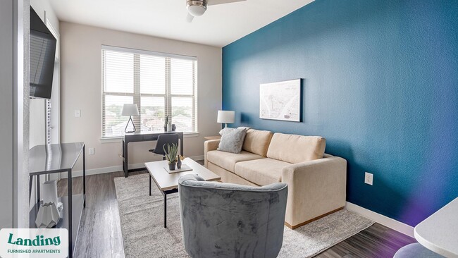 Building Photo - 14015 Univ Pass