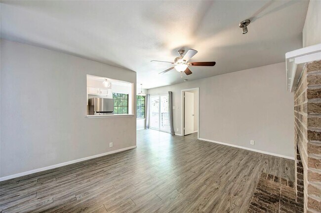 Foto del edificio - 2106 Nickerson St