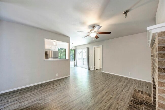 Building Photo - 2106 Nickerson St