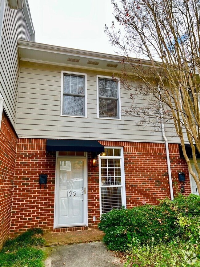 Building Photo - 122 Ellington Oaks Ct