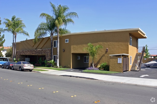 Building Photo - Lexington Pines Apartments