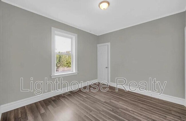 Foto del edificio - 1319 Marshall St