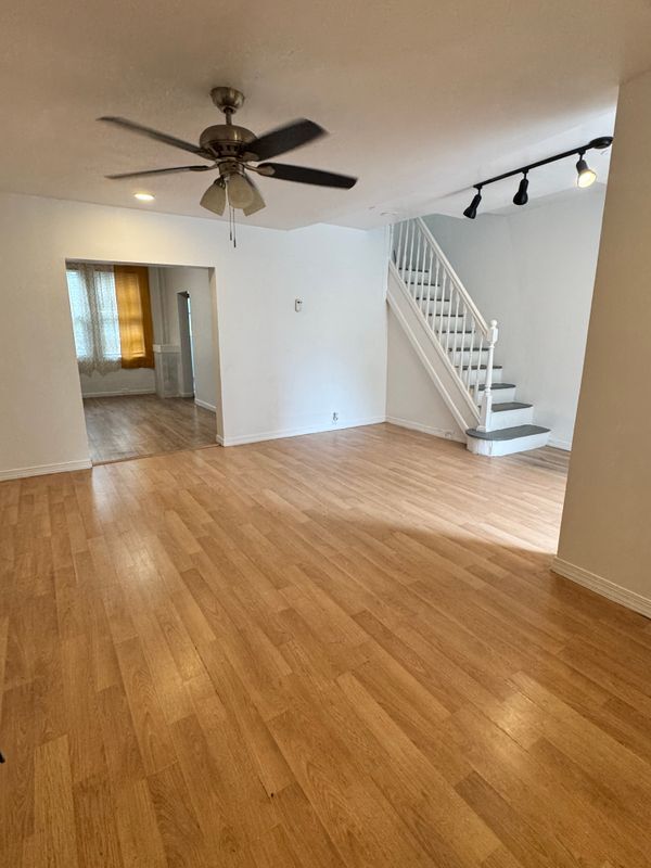 Foto del edificio - 2213 Bryant Ave