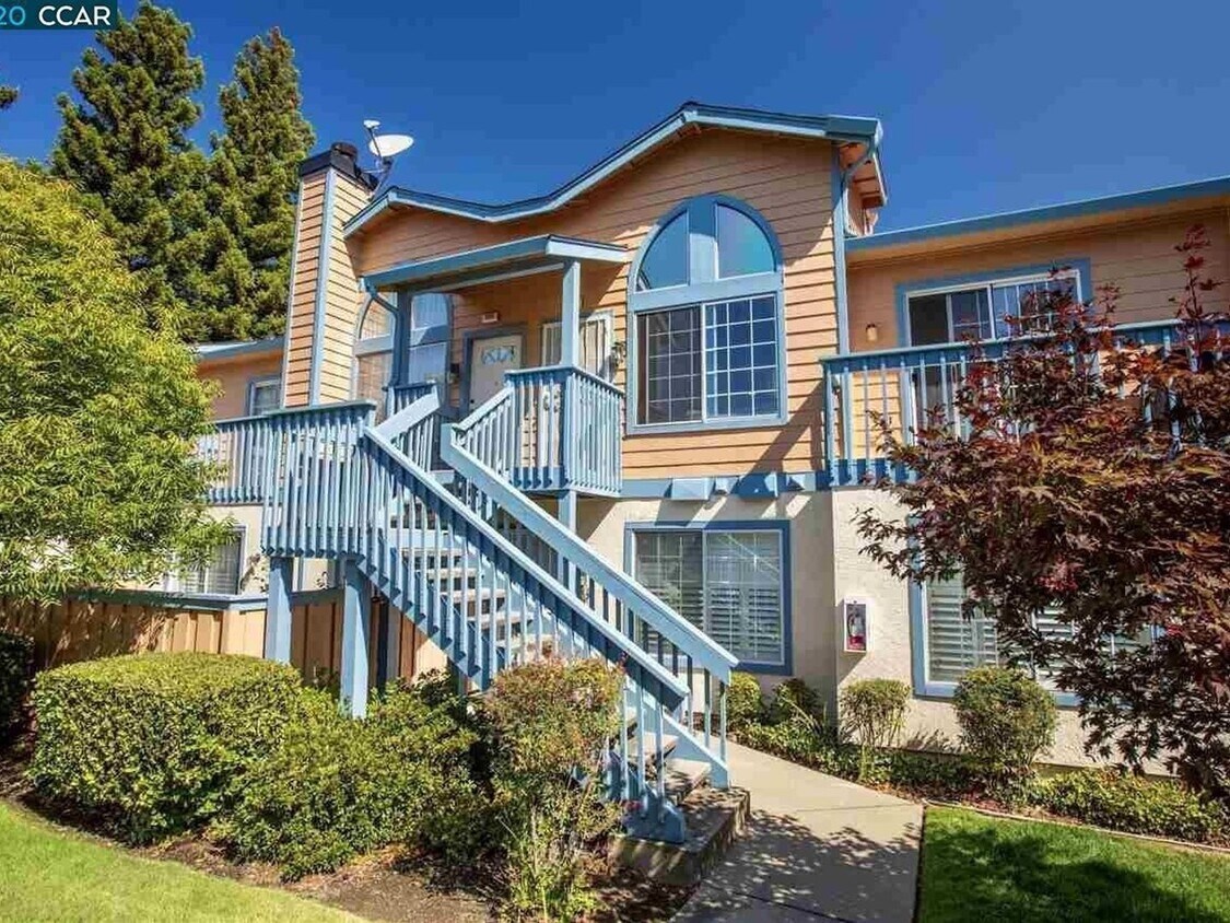 Primary Photo - 1 Bedroom Townhome/condo in Hercules