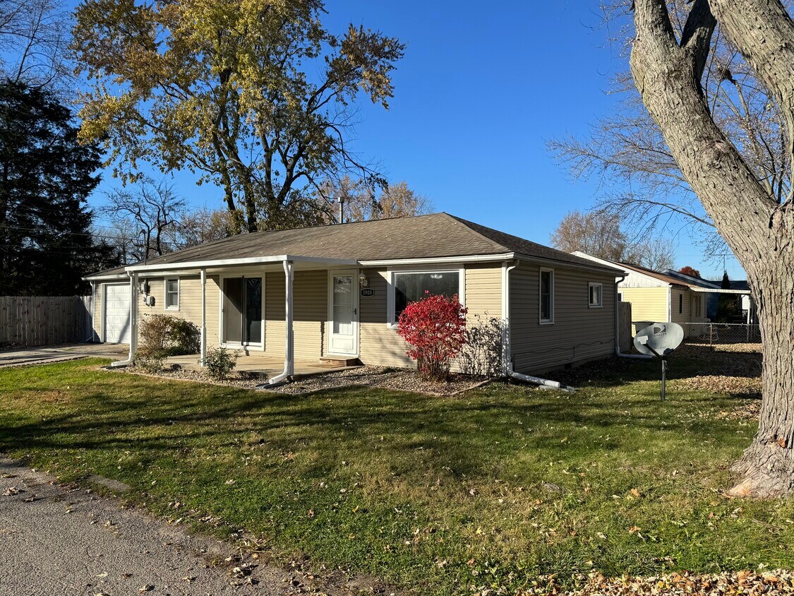 3900 W 11th St, Muncie, IN 47302 House Rental in Muncie, IN