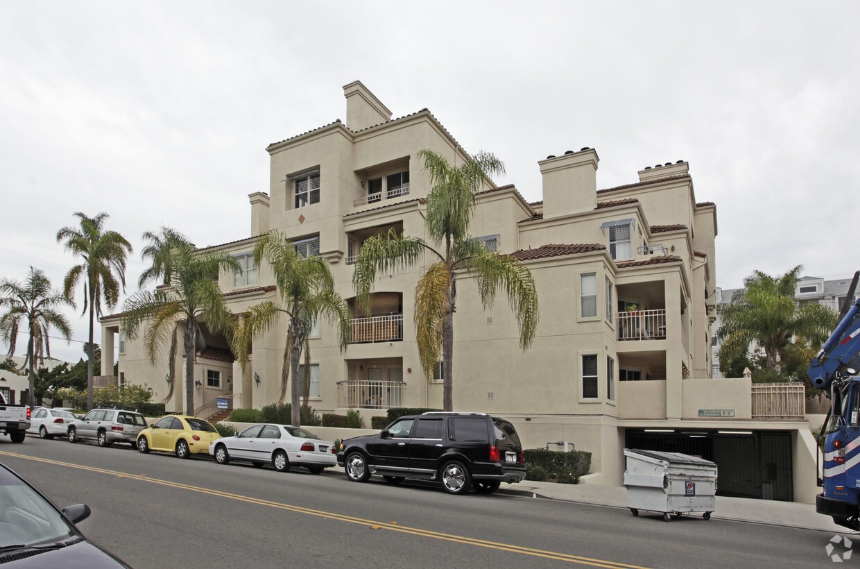 Building Photo - First and Pennsylvania Apartments