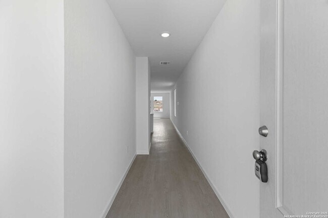 Foto del edificio - 285 Tahoe Ave
