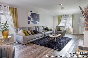 Foto del edificio - 234 Fernwood Dr