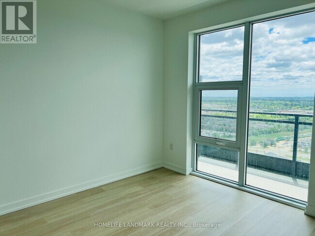 Photo du bâtiment - 9751 Markham Rd