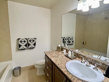 Foto del edificio - 907 Countryside Blvd