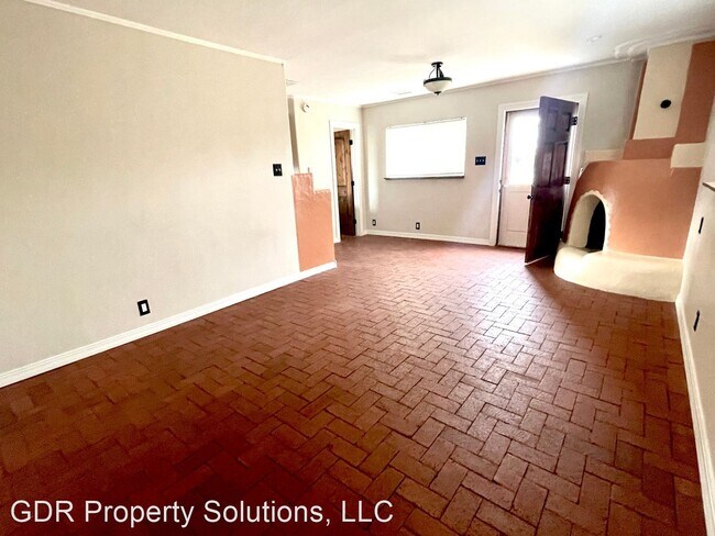 Building Photo - Studio, 1 bath House - 2440 1/2 Rose Ave. ...