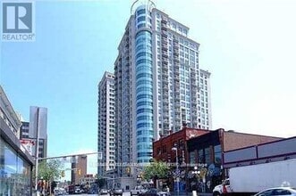 Building Photo - 1701-200-1200 Rideau St