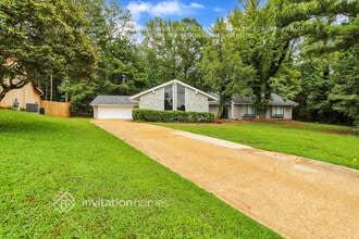 Building Photo - 5388 Golfcrest Cir