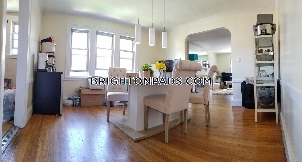 115 Lanark Rd Unit 2, Boston, MA 02135 Room for Rent in Boston, MA