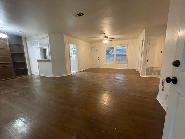 Building Photo - 404 Arizona Ave