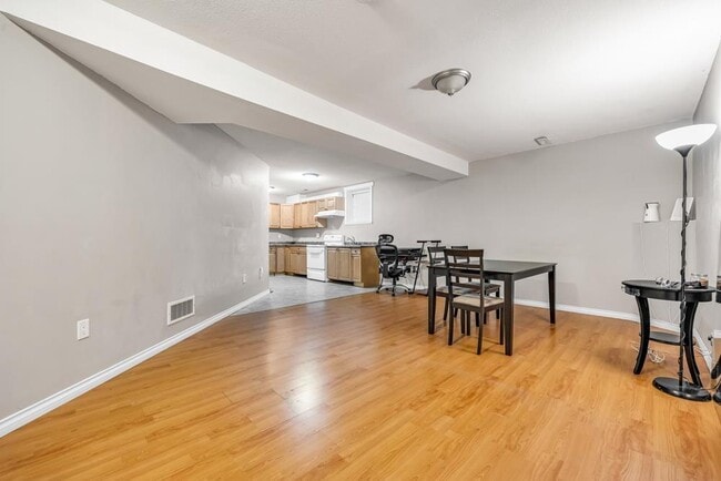 Building Photo - 18991-1870A 70a Ave