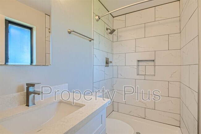 Foto del edificio - 8356 E Palm Ln