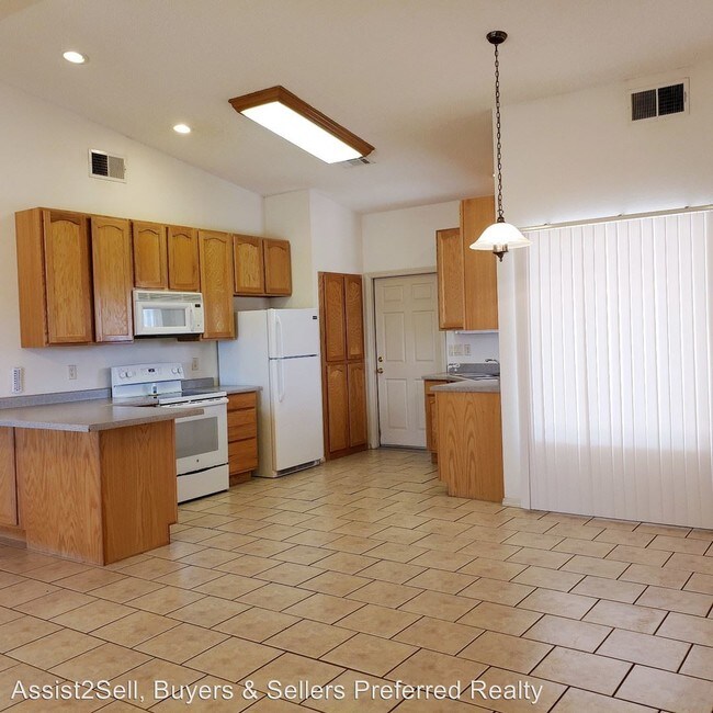 Building Photo - 3 br, 2 bath House - 3445 Robert H. Bradley