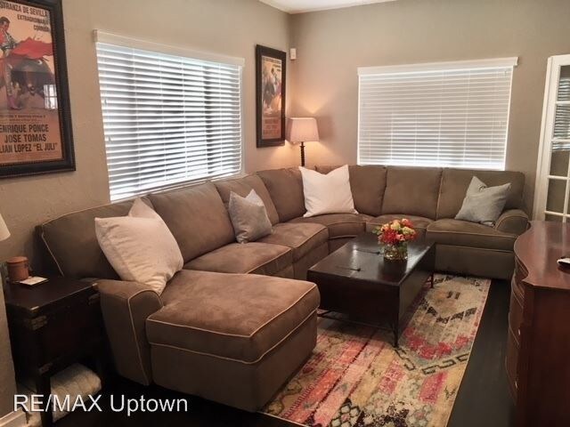 Foto del edificio - 3820 Winona Ct