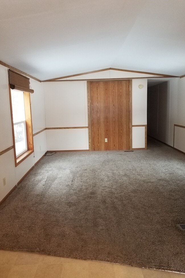 8527 Irvine Ave NW, Bemidji, MN 56601 House Rental in Bemidji, MN