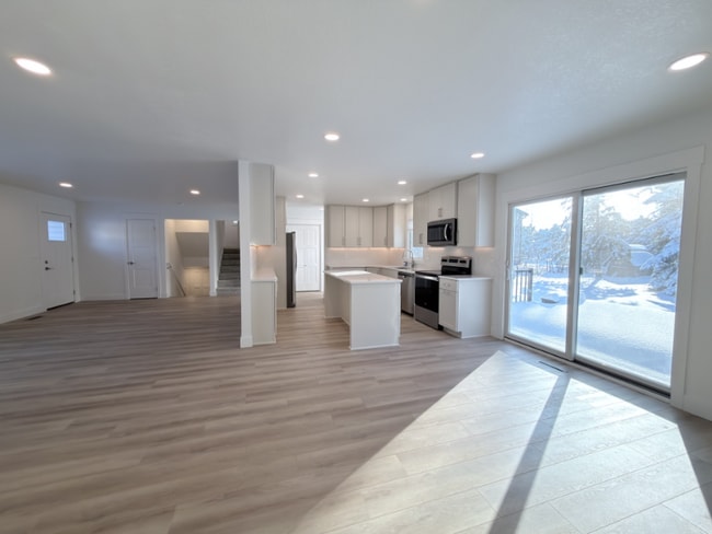 Foto del edificio - 55 Captain Marsh Dr