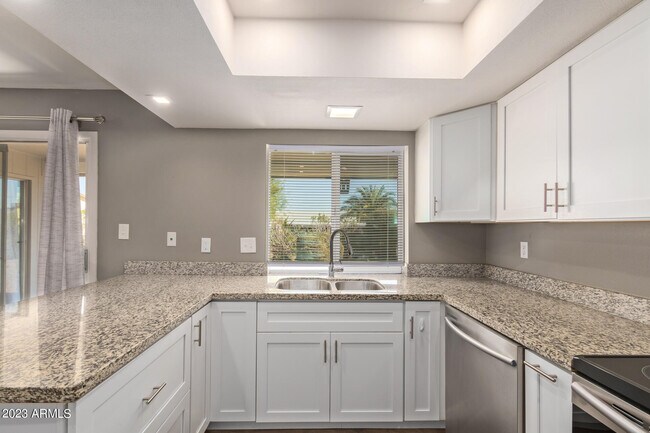 Building Photo - 4352 E Jicarilla St