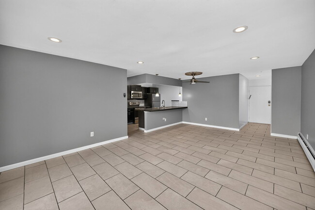 Building Photo - 5458 Beechmont Ave