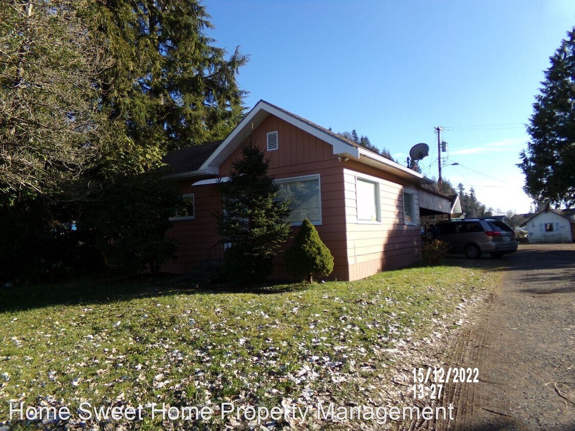 1 br, 1 bath House 925 E. Market House Rental in Aberdeen, WA