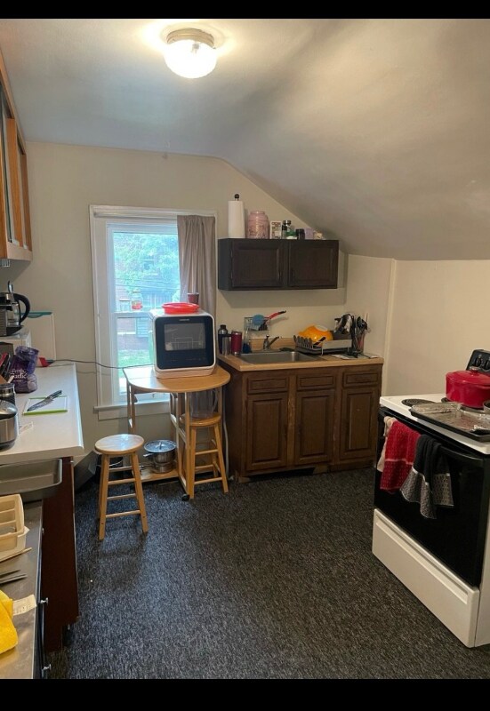 739 S Alexander Ave Unit 3, Royal Oak, MI 48067 Room for Rent in