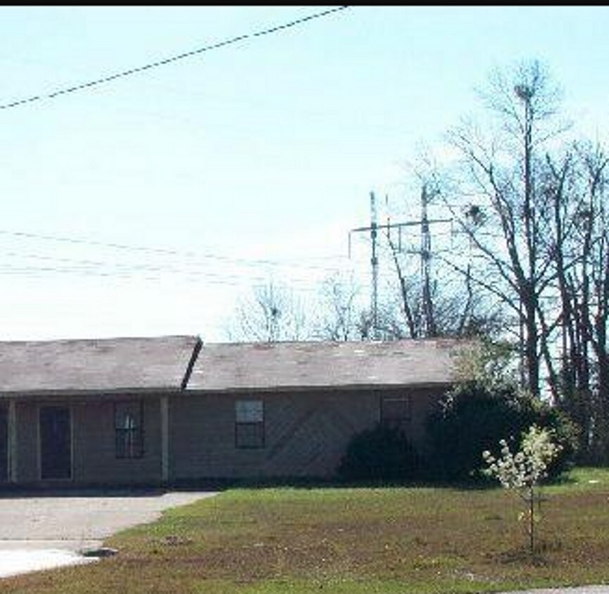 Foto principal - Recently Updated 2 Bedroom Duplex!