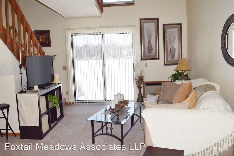 Building Photo - 590-590 Foxtail Dr