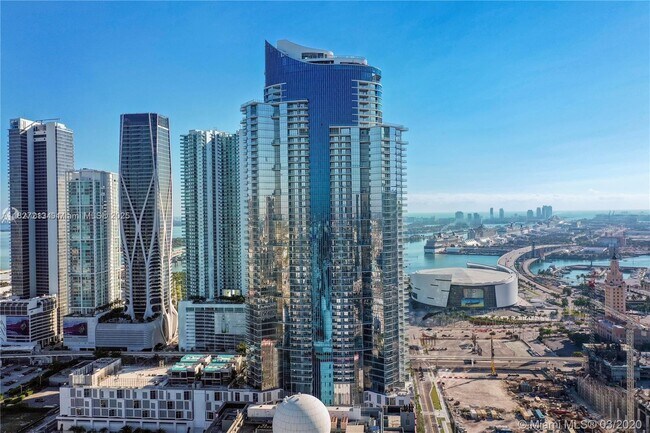 Foto del edificio - 851 NE 1st Ave