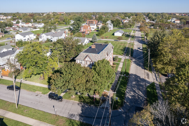 Aerial Photo - 2105 Warren St