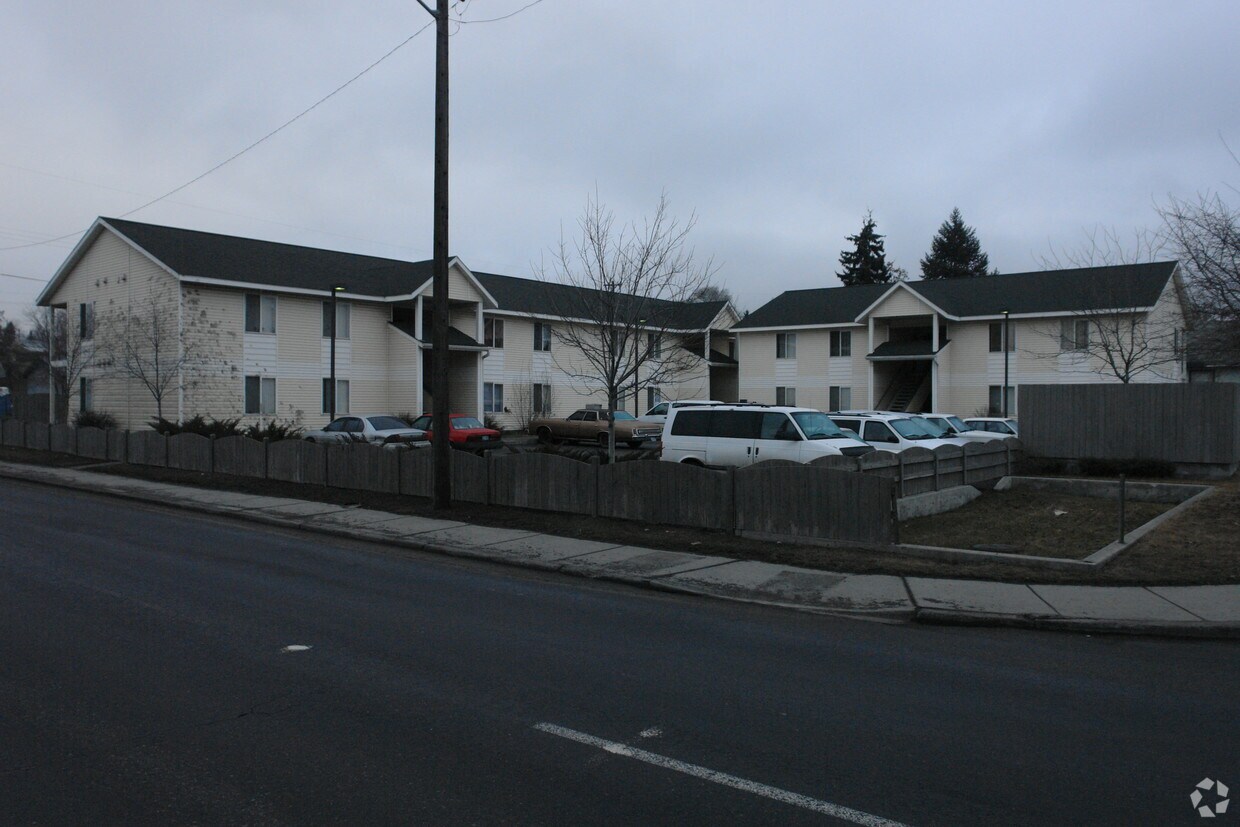 Primary Photo - 3207 E Carlisle Ave