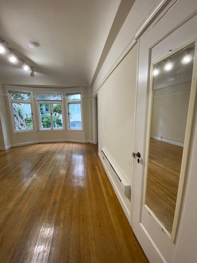 Interior Photo - Nob Hill Associates LLC.