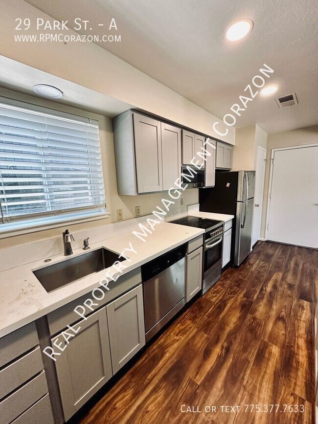 Building Photo - Newly renovated spacious 2 story 2 bedroom...
