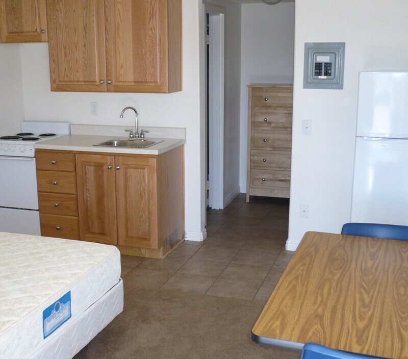 Foto principal - 1675 S State St