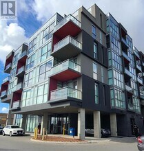 Building Photo - 5220 Dundas St