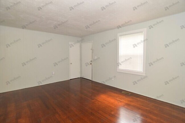 Building Photo - 2 Bedroom North Augusta Cottage